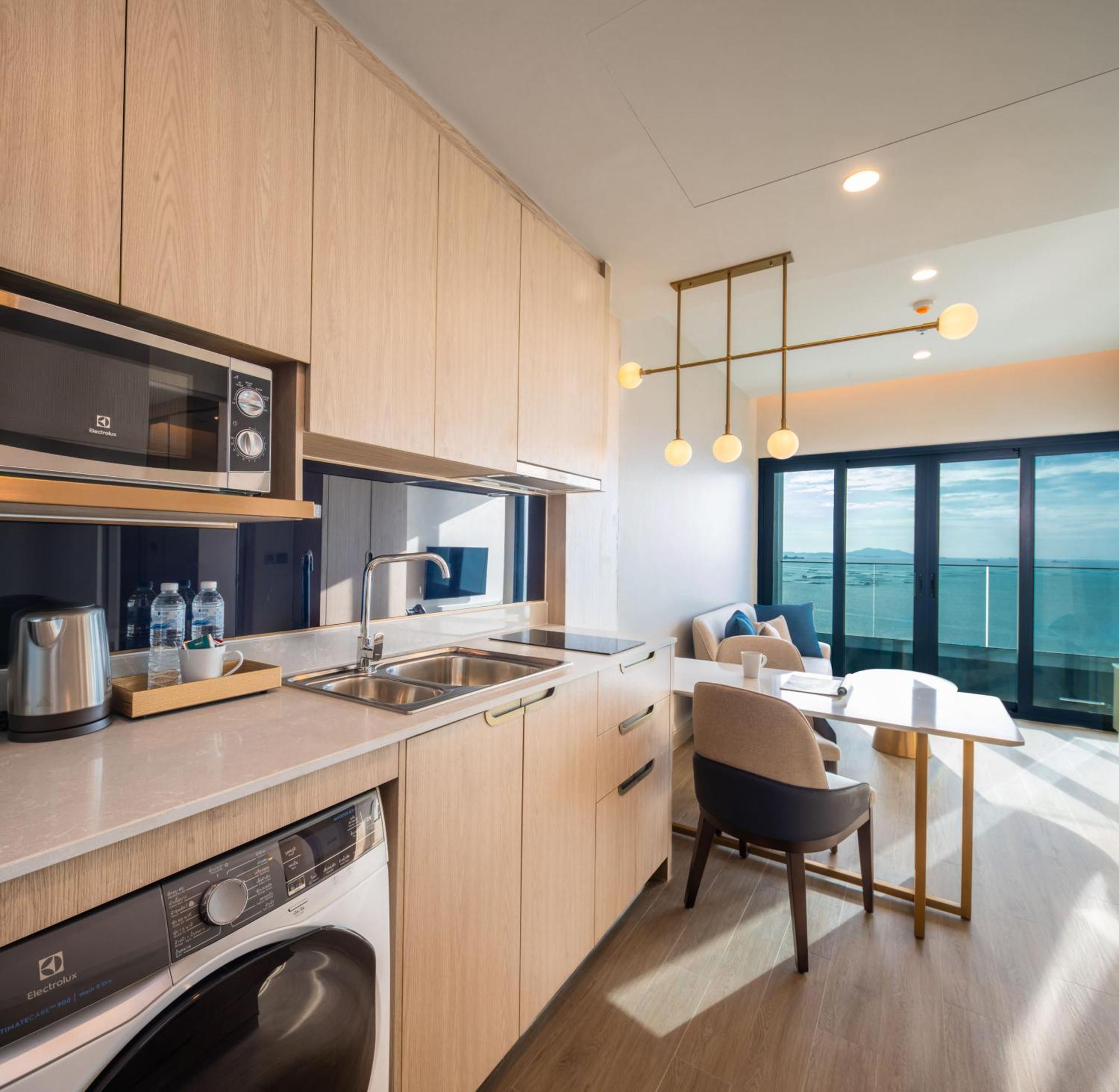S Sriracha Hotel & Residence 是拉差 外观 照片